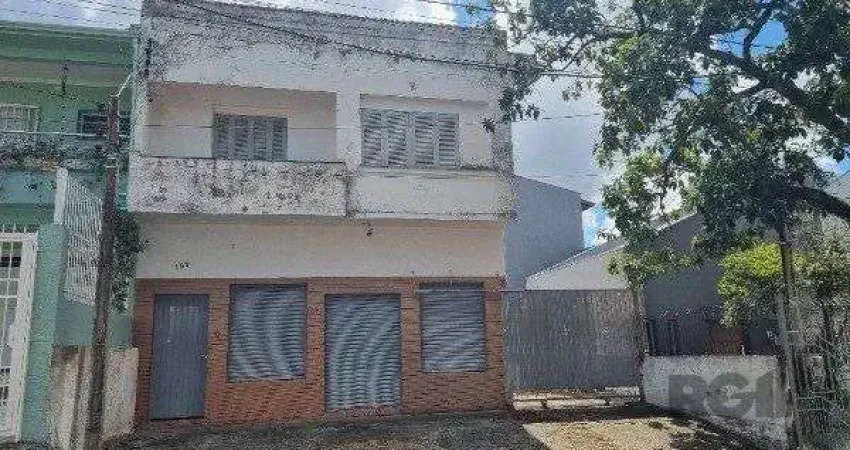 Casa /Sobrado  com apartamento e loja, estacionamento, a venda no Bairro Jardim