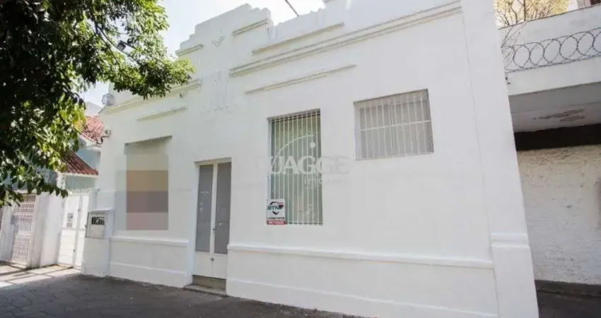 Casa comercial com aproximadamente 157m² privativos