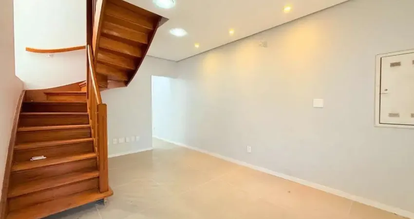 CASA 230m² 5 QUARTOS/SALAS, 3 VAGAS DE GARAGEM - USO RESIDENCIAL OU COMERCIAL