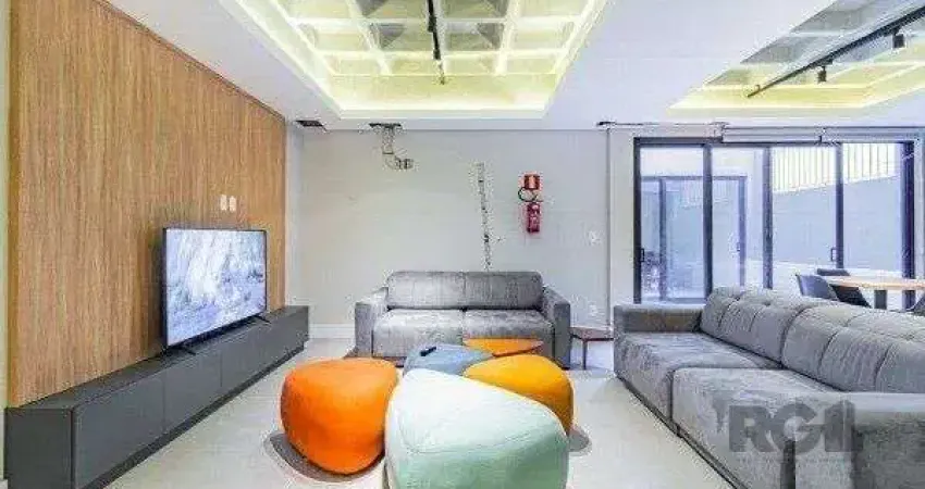 APARTAMENTO DE 01 DORMITÓRIO COM ESTACIONAMENTO ROTATIVO, NO BAIRRO CIDADE BAIXA