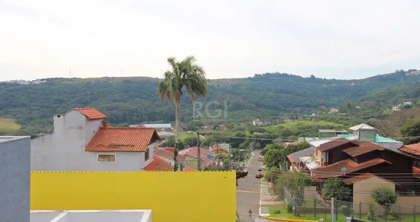 Casa para Venda - 339m², 3 dormitórios, 2 vagas - Vila Nova, Porto Alegre
