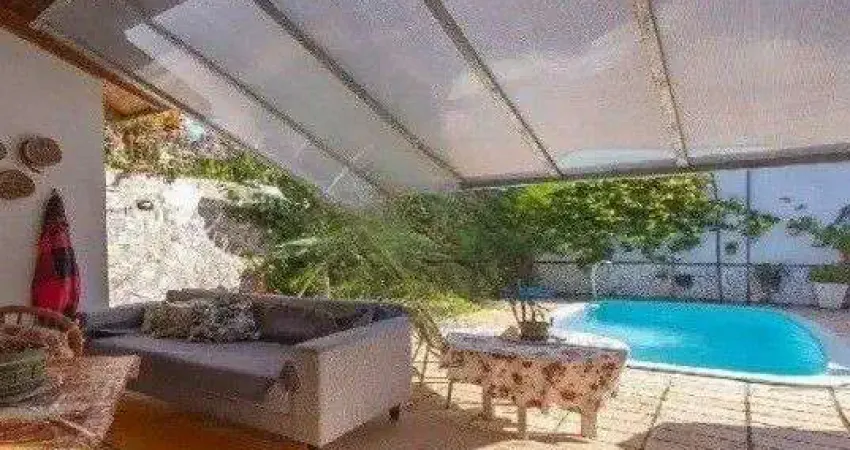 Casa com 3 quartos à venda na Rua Menezes Paredes, 256, Nonoai, Porto Alegre