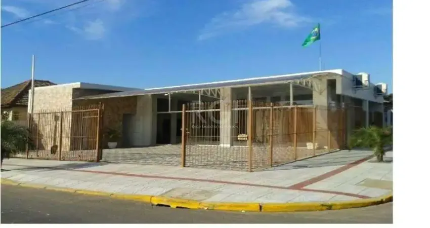 Casa comercial à venda na Rua Fernando Ferrari, 2934, Niterói, Canoas
