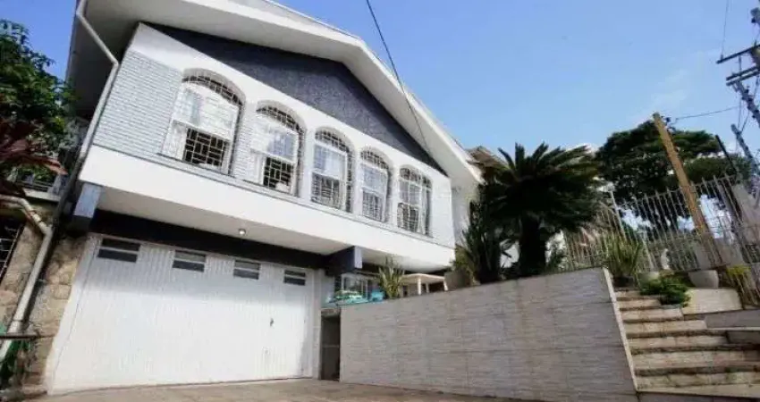 Casa com 3 quartos à venda na Rua Paulino Chaves, 427, Santo Antônio, Porto Alegre