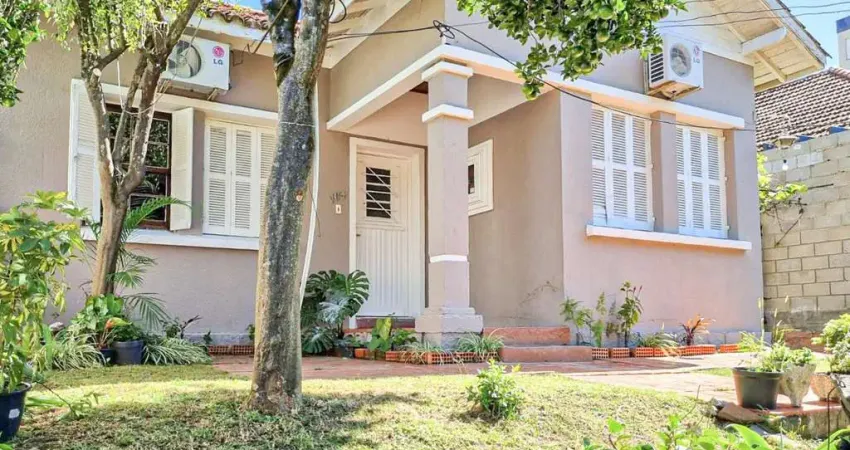 Casa com 3 quartos à venda na Rua Caracas, 104, Jardim Lindóia, Porto Alegre