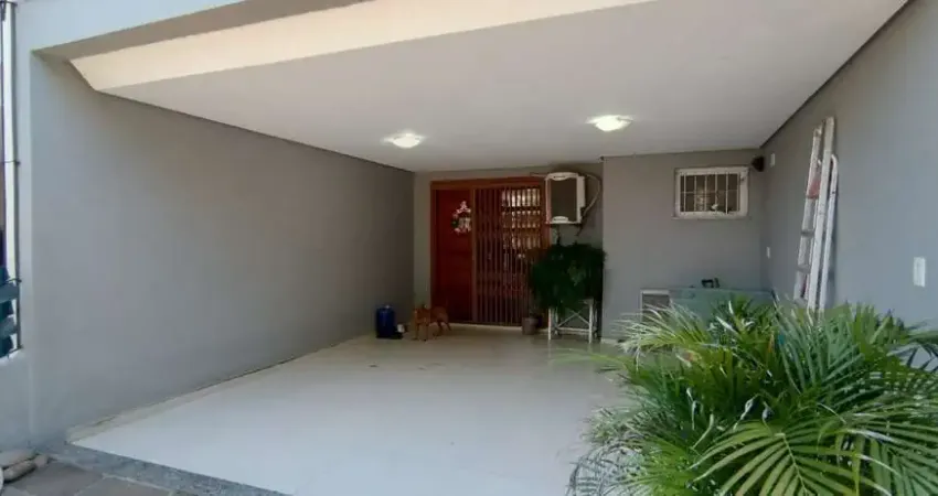 Linda Residência com 3 dormitórios, sendo 1 suíte á venda no Imperial Parque.