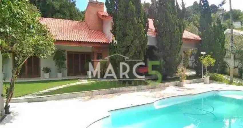 Casa em condomínio fechado com 4 quartos para alugar no Arujázinho I, II e III, Arujá