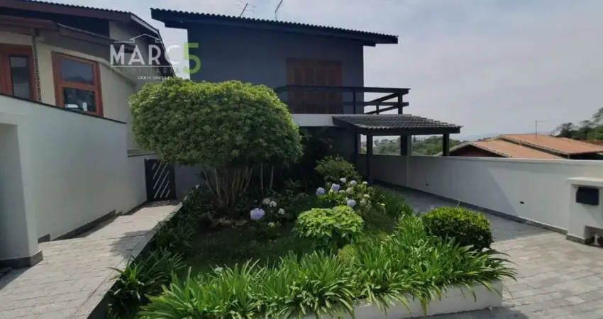 Casa em condomínio fechado com 3 quartos à venda na Rua das Quaresmeiras, Arujázinho IV, Arujá