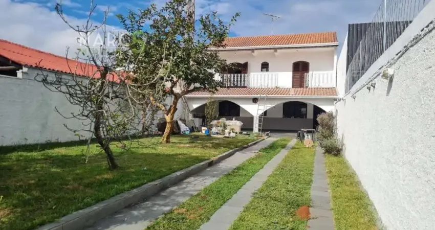 Casa com 3 quartos para alugar na Avenida Armando Colangelo, Arujá Center Ville, Arujá