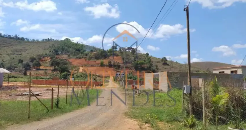 Excelente oportunidade terreno amplo e plano (facilita a construção ) documentação em dia  granjeamento tranquilo e em crescimento ótimo custo e beneficio, preço especial para venda rápida - te430