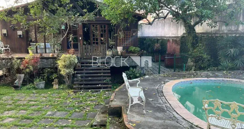 Recreio dos Bandeirantes | Casa 4 quartos, sendo 1 suite
