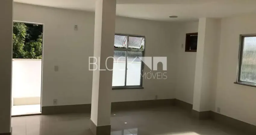 Botafogo | Casa 12 quartos, sendo 2 suites
