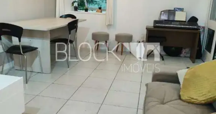 Vargem Grande | Casa de Condomínio 4 quartos, sendo 2 suites
