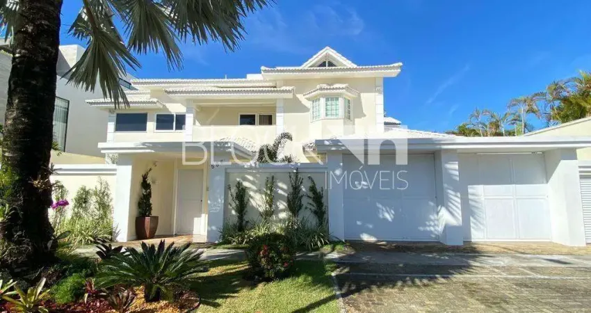 Barra da Tijuca | Casa de Condomínio 6 quartos, sendo 6 suites