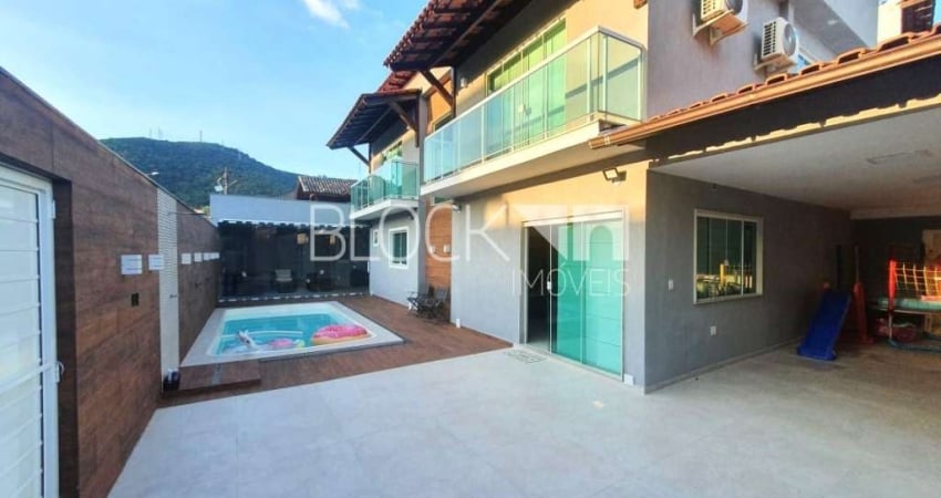 Taquara | Casa de Condomínio 3 quartos, sendo 1 suite