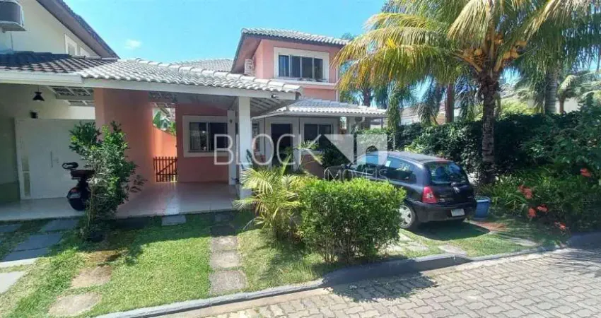 Recreio dos bandeirantes | casa de condomínio 4 quartos, sendo 2 suites