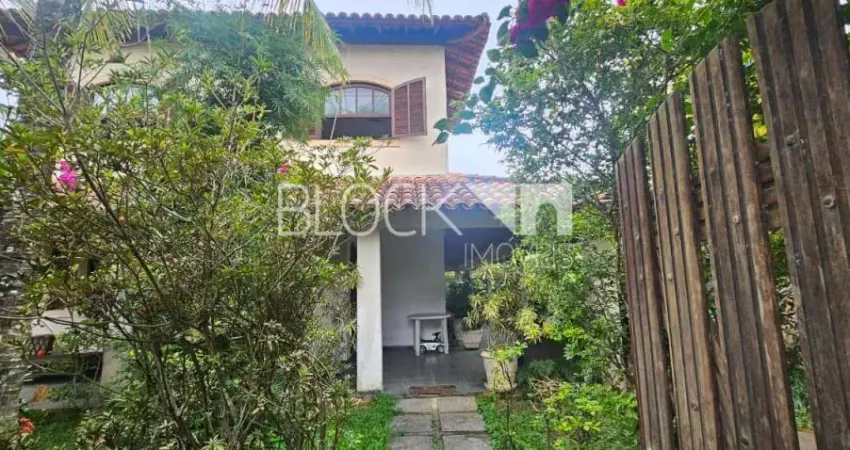 Recreio dos Bandeirantes | Casa de Condomínio 4 quartos