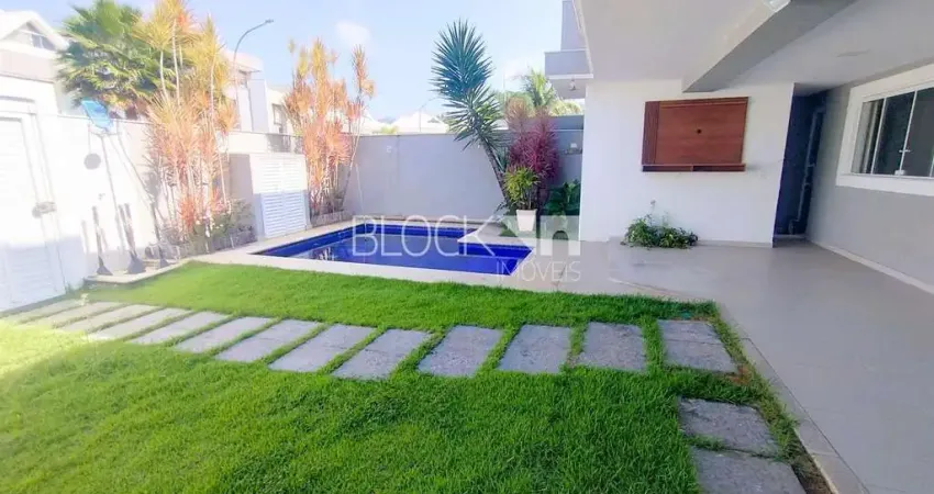 Recreio dos Bandeirantes | Casa de Condomínio 5 quartos, sendo 4 suites