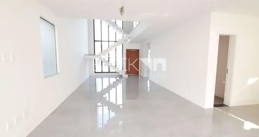 Recreio dos Bandeirantes | Casa de Condomínio 5 quartos, sendo 5 suites