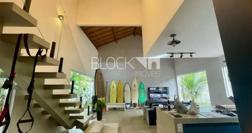 Guaratiba | Casa de Rua 4 quartos, sendo 2 suites