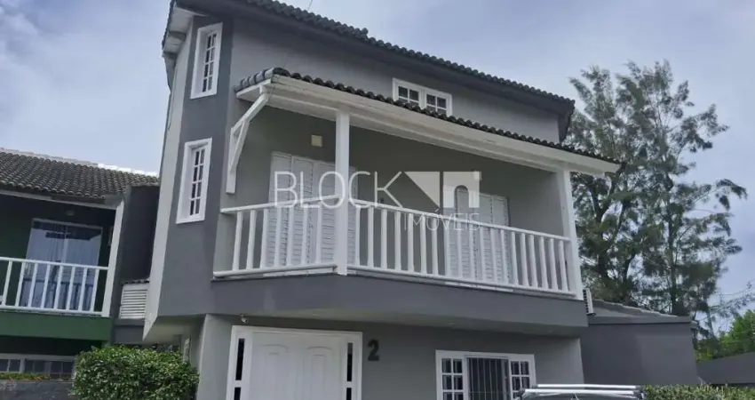 Recreio dos Bandeirantes | Casa de Condomínio 4 quartos, sendo 4 suites