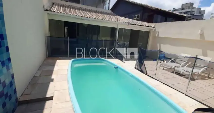 Recreio dos Bandeirantes | Casa de Condomínio 4 quartos, sendo 3 suites
