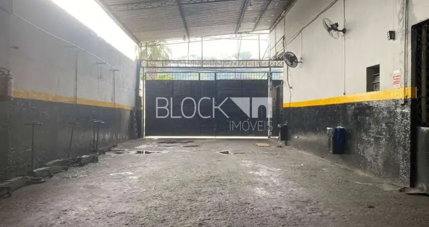 Barracão / Galpão / Depósito à venda na Avenida de Santa Cruz, --, Bangu, Rio de Janeiro
