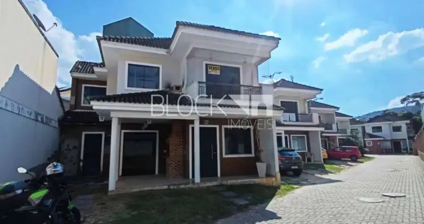 Freguesia (Jacarepaguá) | Casa de Condomínio 3 quartos, sendo 3 suites