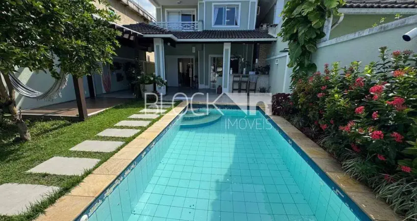 Recreio dos Bandeirantes | Casa de Condomínio 4 quartos, sendo 4 suites