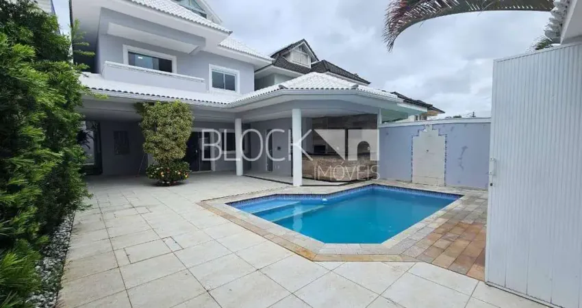 Barra da tijuca | casa de condomínio 5 quartos, sendo 3 suites