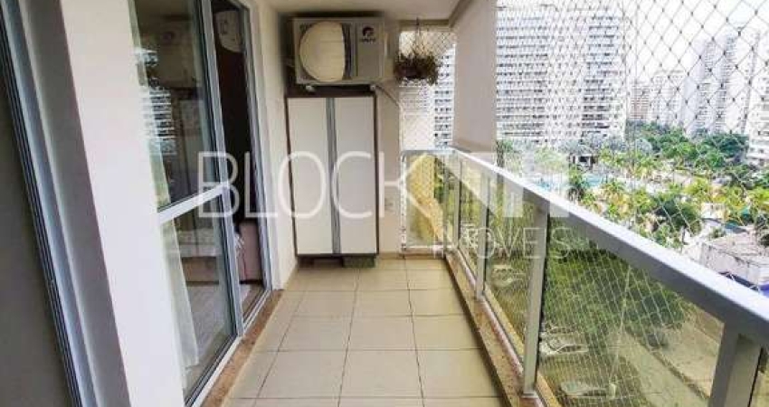 Apartamento com 2 quartos à venda na Avenida Jaime Poggi, --, Jacarepaguá, Rio de Janeiro