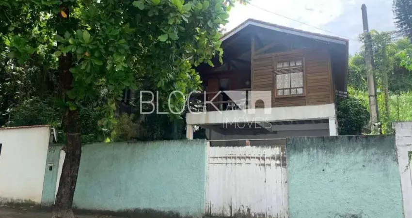Freguesia (Jacarepaguá) | Casa 5 quartos, sendo 2 suites