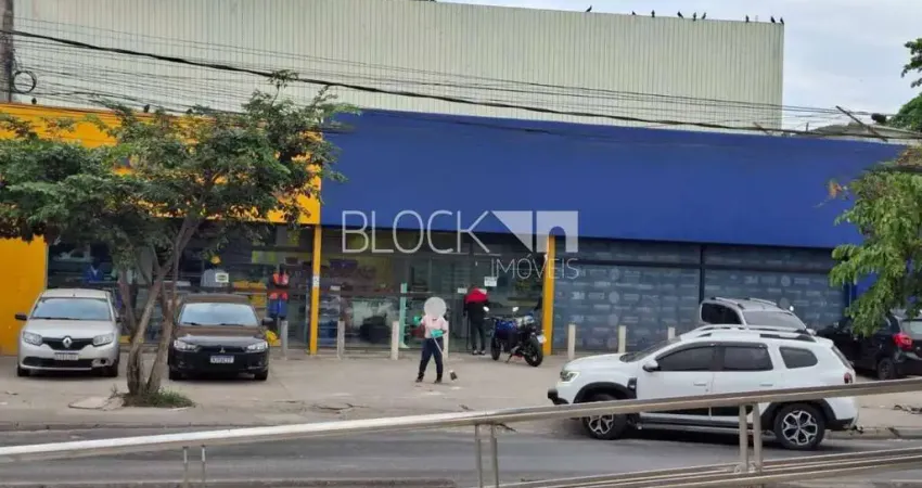 Barracão / Galpão / Depósito para alugar na Estrada dos Bandeirantes, --, Jacarepaguá, Rio de Janeiro