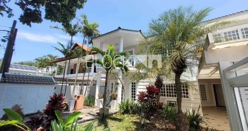 Recreio dos bandeirantes | casa de condomínio 4 quartos, sendo 3 suites