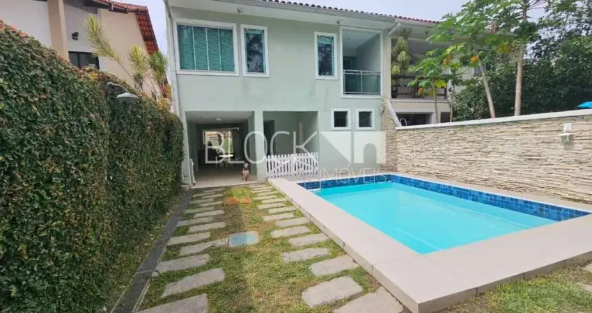 Barra da tijuca | casa de condomínio 4 quartos, sendo 3 suites