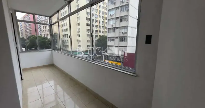 Apartamento com 3 quartos para alugar na Avenida Nossa Senhora de Copacabana, --, Copacabana, Rio de Janeiro