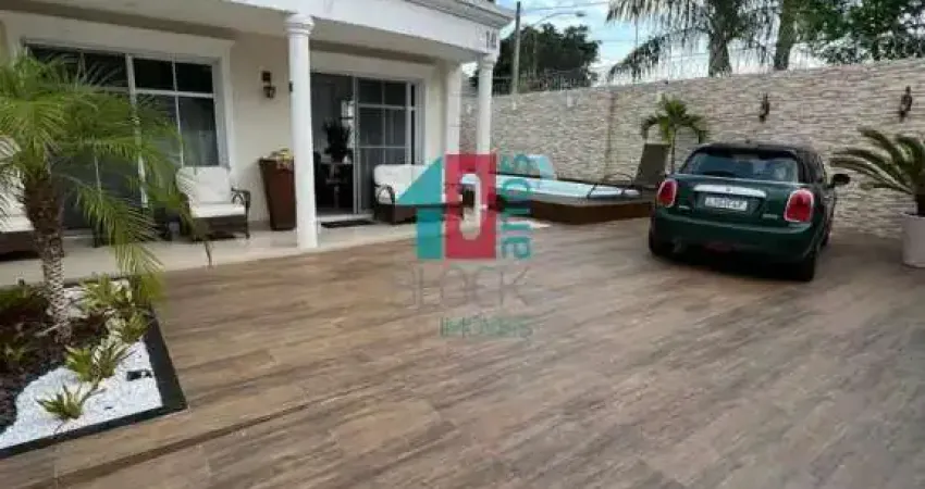 Recreio dos Bandeirantes | Casa de Condomínio 4 quartos, sendo 3 suites