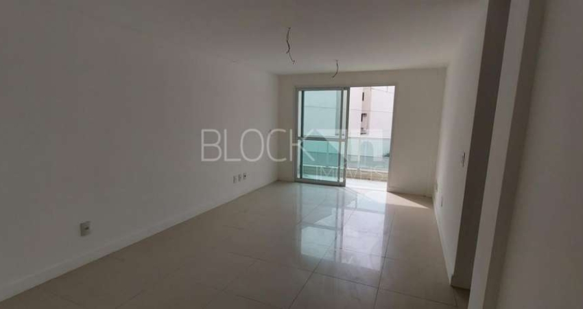 Recreio dos Bandeirantes | Apartamento 3 quartos, sendo 2 suites