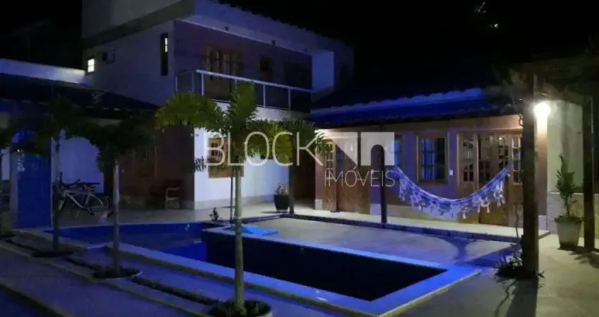 Recreio dos bandeirantes | casa de condomínio 3 quartos, sendo 2 suites