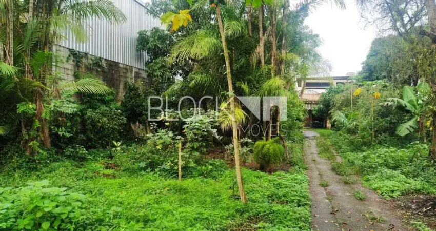 Terreno à venda na Estrada dos Bandeirantes, --, Vargem Pequena, Rio de Janeiro