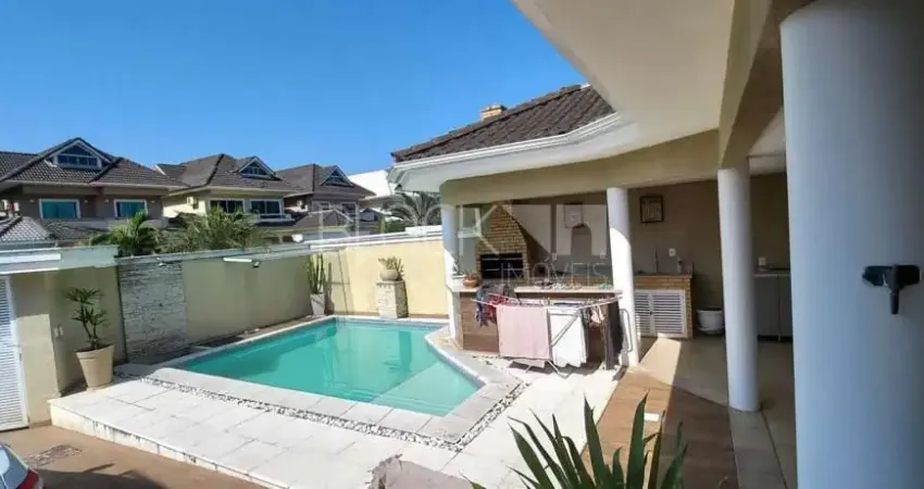Recreio dos Bandeirantes | Casa de Condomínio 4 quartos, sendo 3 suites