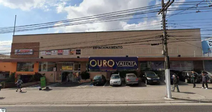 Galpão comercial com 1.535m²
