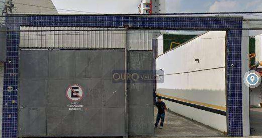 Galpão com 620m²