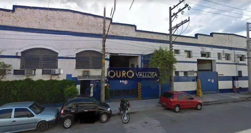 Galpão/Depósito/Armazém para venda e locação possui 5230 M² com pé direito alto ponte rolante Moóca.GA220622T