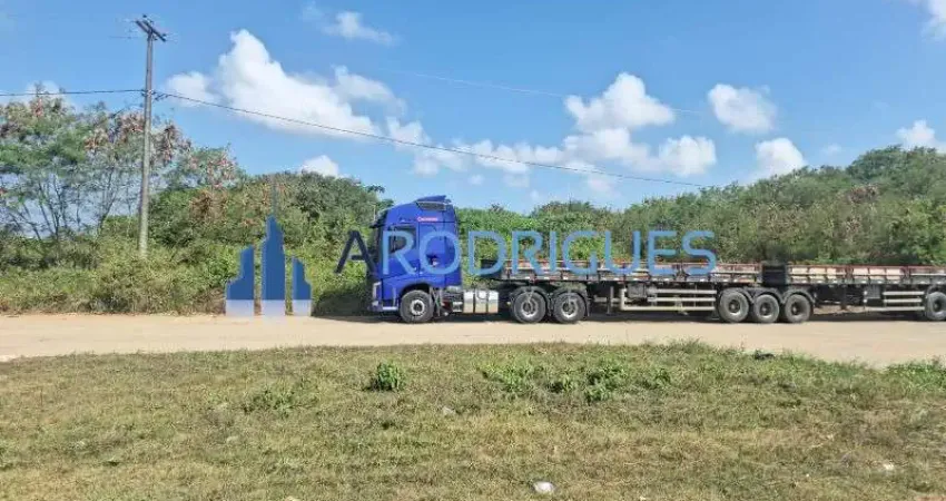 Terreno Comercial de 10.000 m² à Venda em Lauro de Freitas-BA, Bairro Barro Duro: Oportunidade Imperdível!