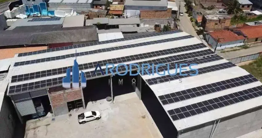 Galpão Industrial em Condomínio de Alto Padrão em Camaçari-BA: 10 salas, 5 banheiros, 15 vagas de garagem, 3.000,00 m² de área.
