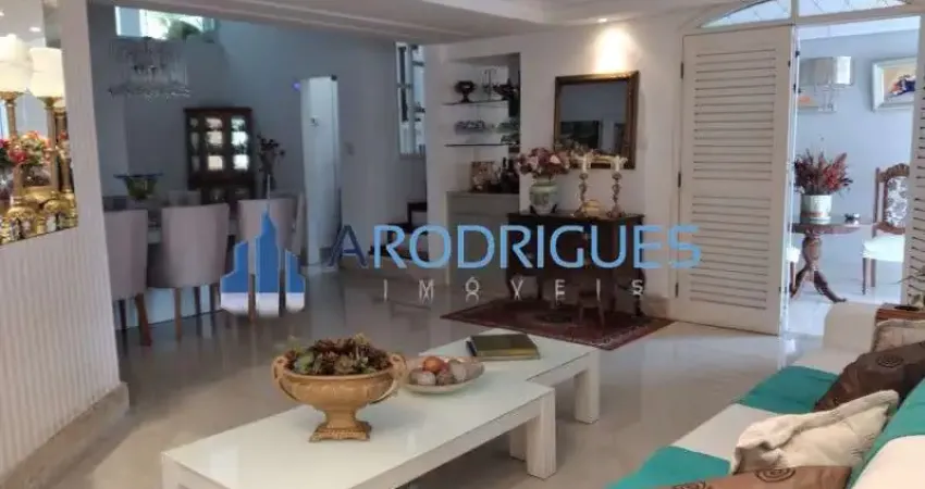 Imperdível: Casa à venda em Salvador-BA, no bairro Caminho das Árvores, com 3 quartos, 1 suíte, 2 salas, 3 banheiros, 2 vagas e 380m².