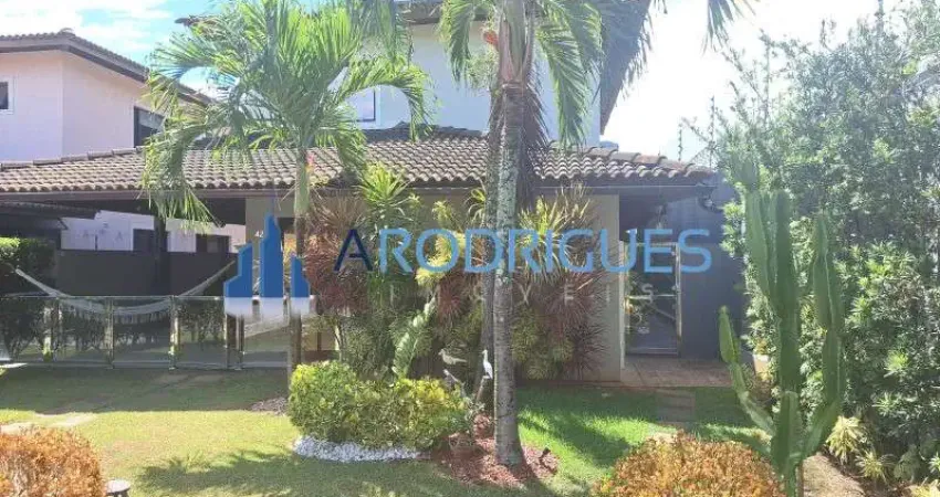 Casa Duplex 04 dormitórios sendo 04 suítes em Piatã.