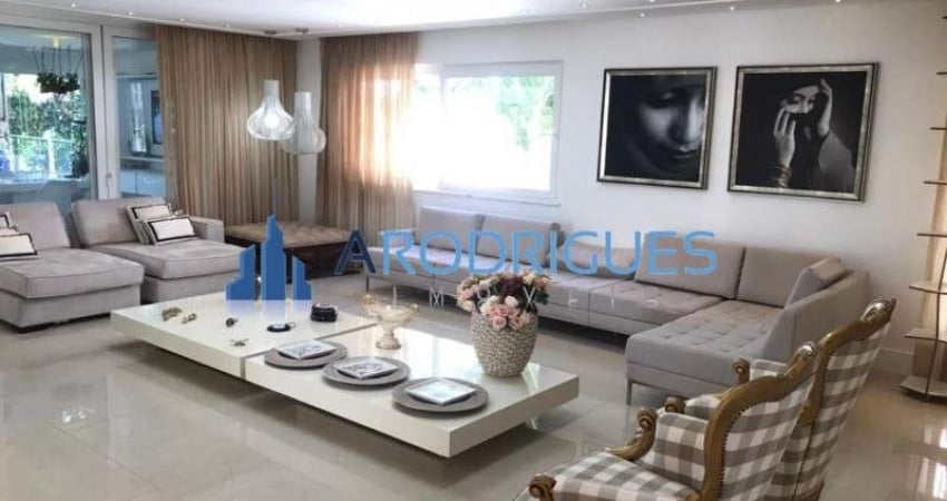 Casa à Venda Alphaville I Salvador - Ba, Alto Padrão, Piscina, Armários, 3 suítes, Nascente, Oportunidade