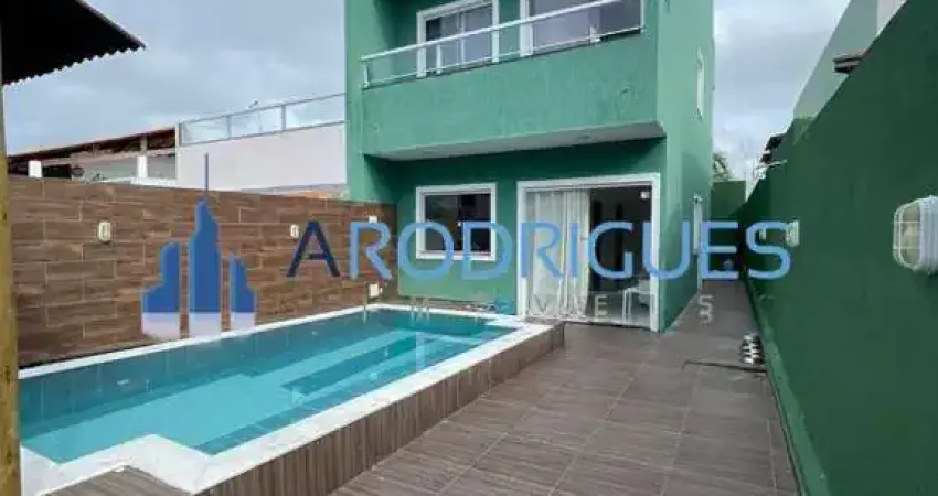 Casa de luxo em condomínio à venda em Jauá (Abrantes), Camaçari-BA: 3 quartos, 2 suítes, 135m², 2 vagas.